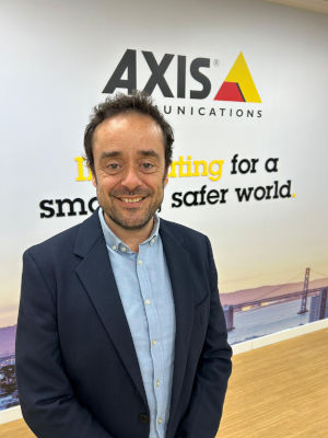 Javier-Blanco-Manager-Barcelona-AXIS-w